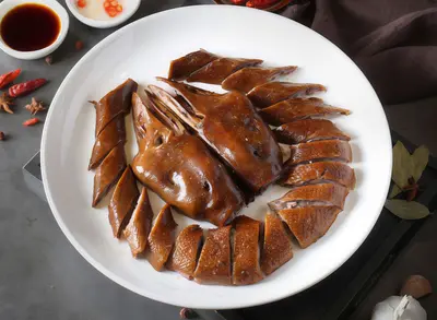 Marinated Goose Head and Neck