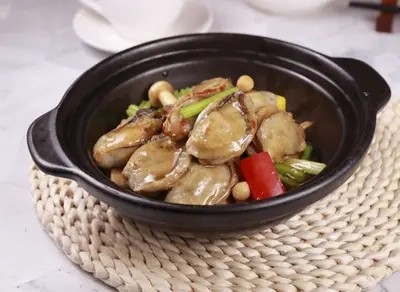 Fried Oyster with Ginger and Spring Onion