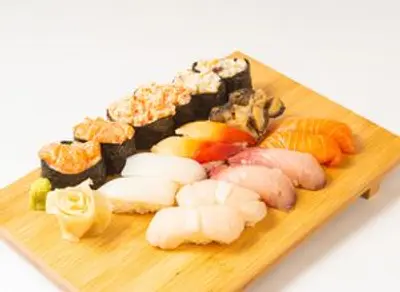 Seafood Special Selection A (18 pieces)