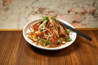 Green Papaya Salad with Beef